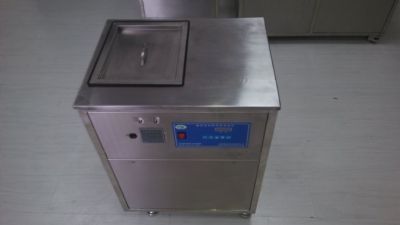 超声波恒温水浴SCQ-HD300A上海声彦超声波仪器有限公司